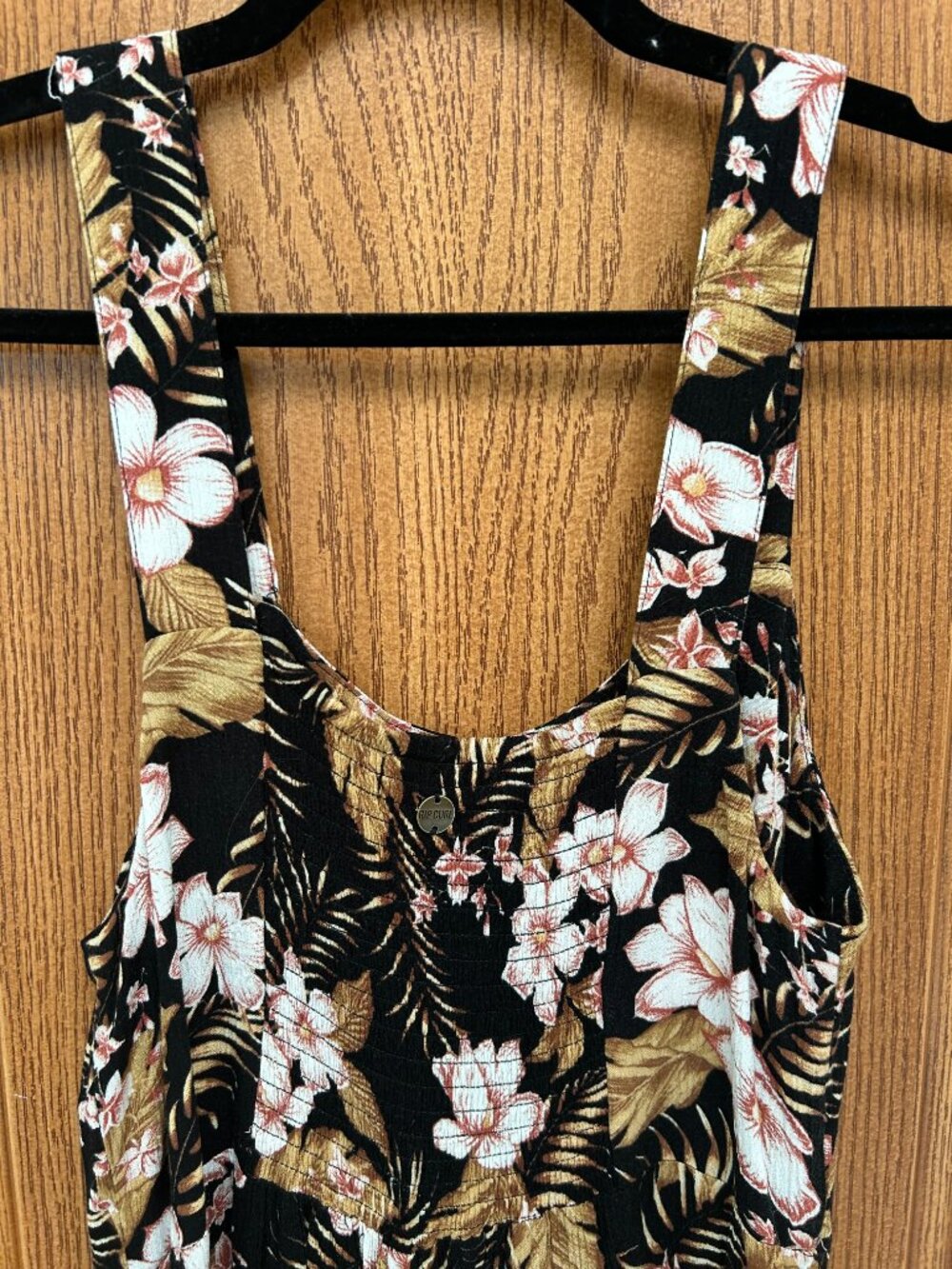 Rip Curl Black Floral Tropical Wide Leg Cropped Jumpsuit Romper - Picture 4 of 5